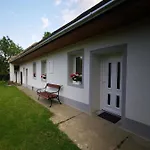 Apartament Huvoesvoelgy Vendeghaz Lokut