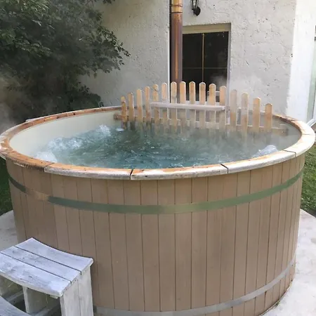 Hűvösvölgy Lókút