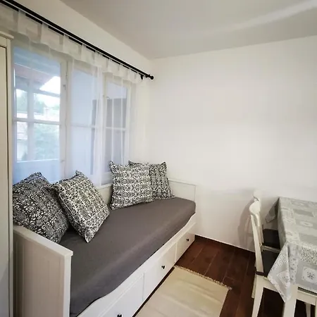 Hűvösvölgy Apartman *