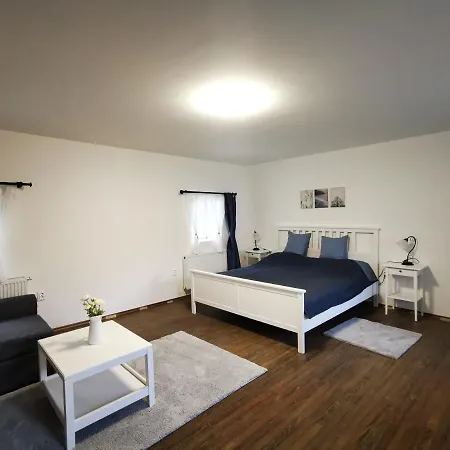 Apartment Huvoesvoelgy Vendeghaz *