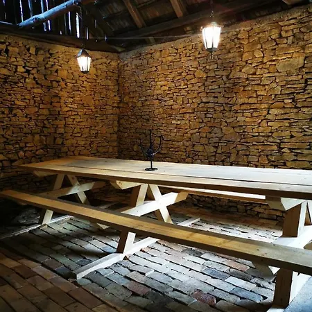 Lägenhet Huvoesvoelgy Vendeghaz