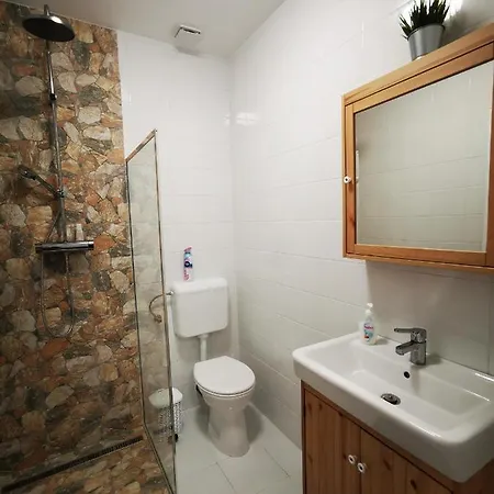 Apartman Hűvösvölgy Lókút