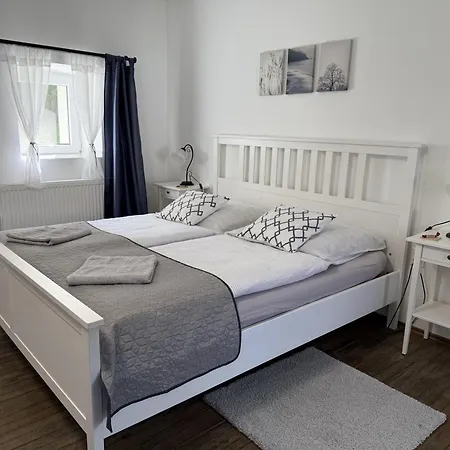 Hűvösvölgy Lókút